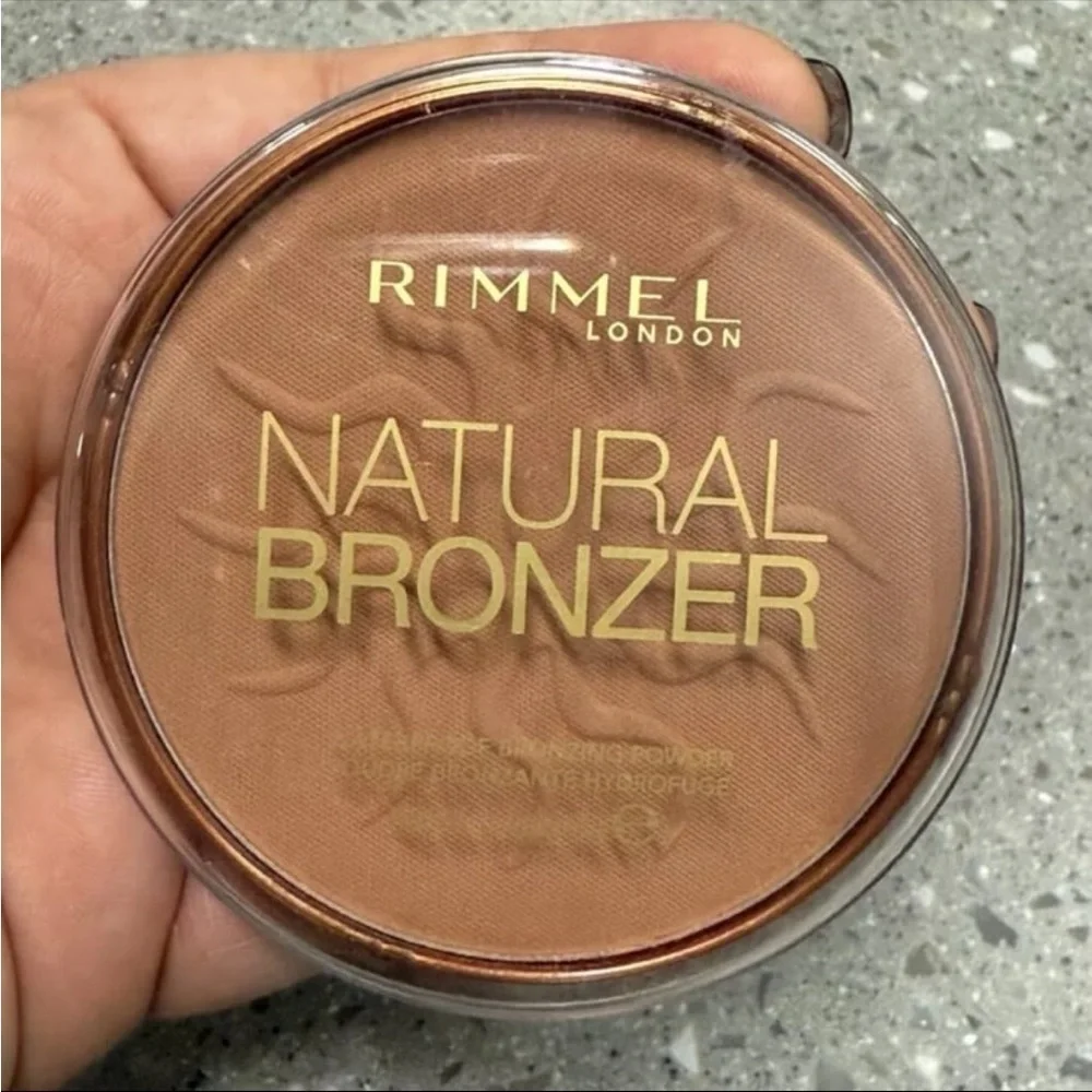 Rimmel Natural Bronzer #022 Sun Bronze 0.49 oz (Pack of 1) Long Lasting NEW